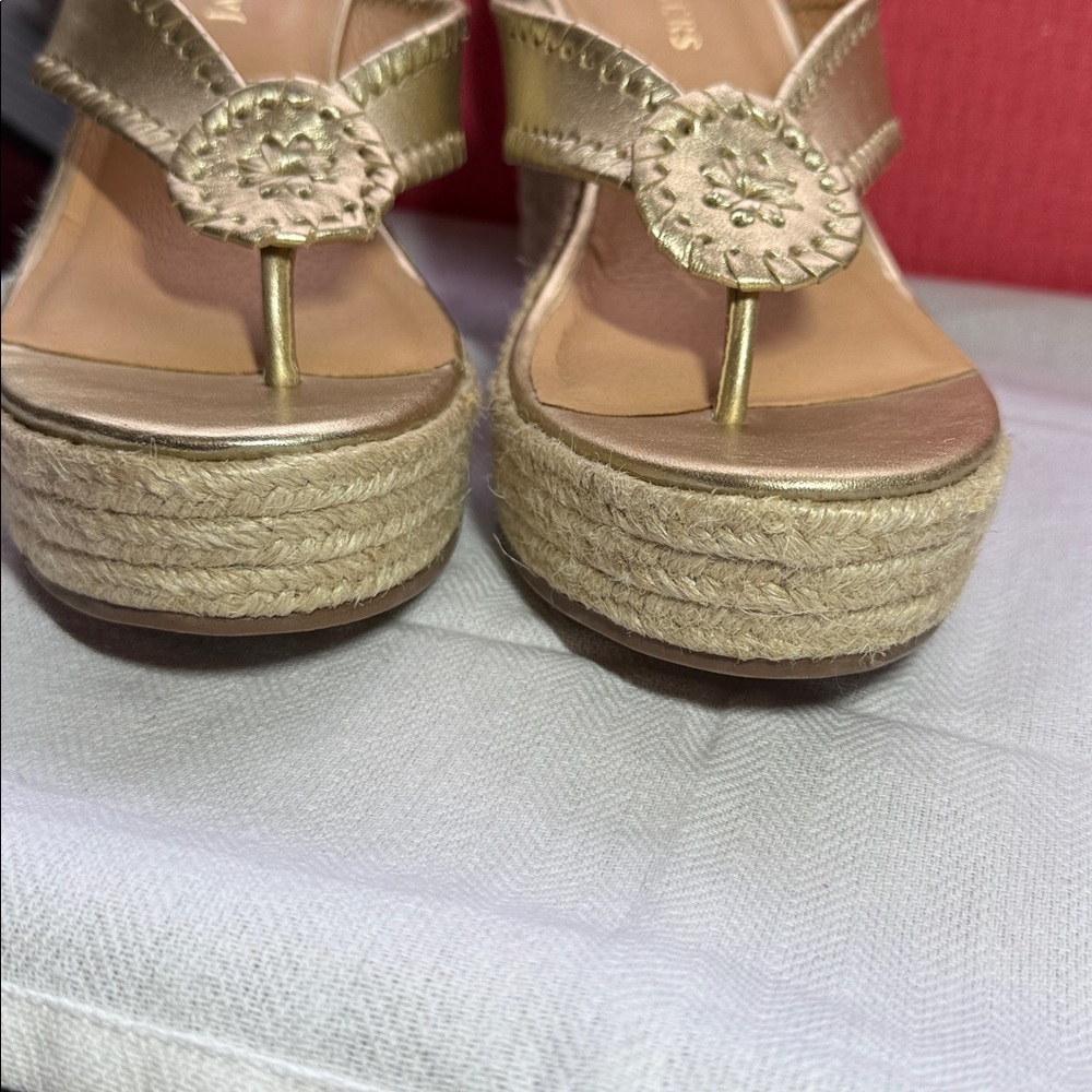 NWOT! Jack Rogers Metallic Gold Wedge Sandals - Picture 4 of 7
